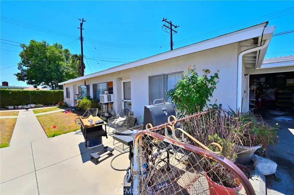 21306 E Arrow