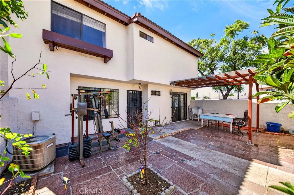 13856 Ramona Parkway