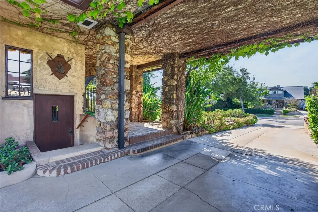 508 N San Dimas