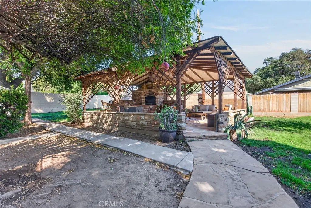 508 N San Dimas