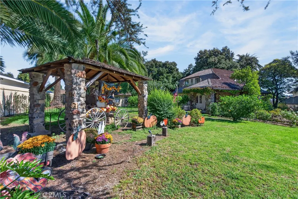 508 N San Dimas