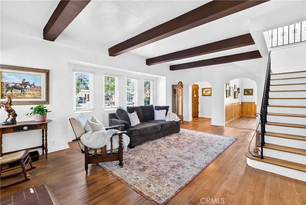 508 N San Dimas