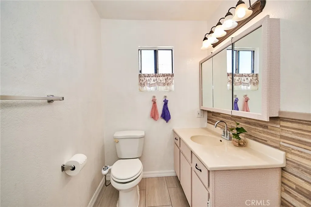 11829 Ferris #C