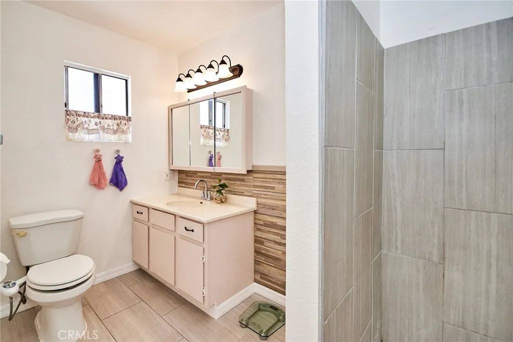11829 Ferris #C