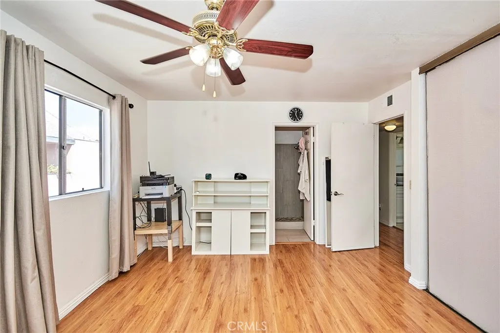 11829 Ferris #C