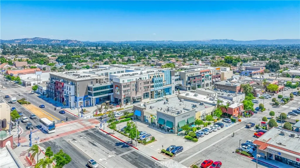 100 W Foothill
