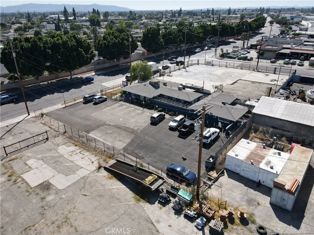 1823 W San Bernardino