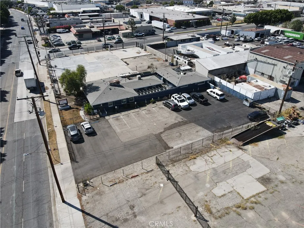 1823 W San Bernardino