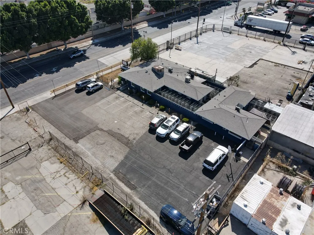 1823 W San Bernardino