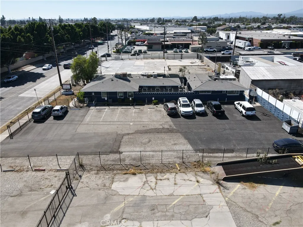 1823 W San Bernardino