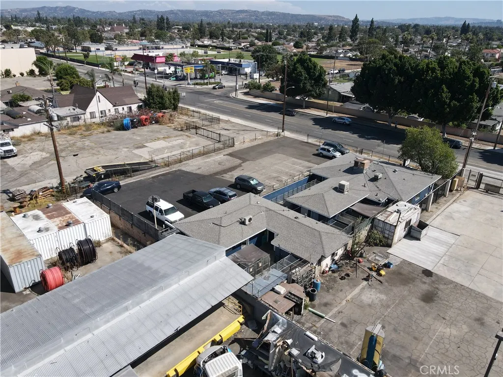 1823 W San Bernardino
