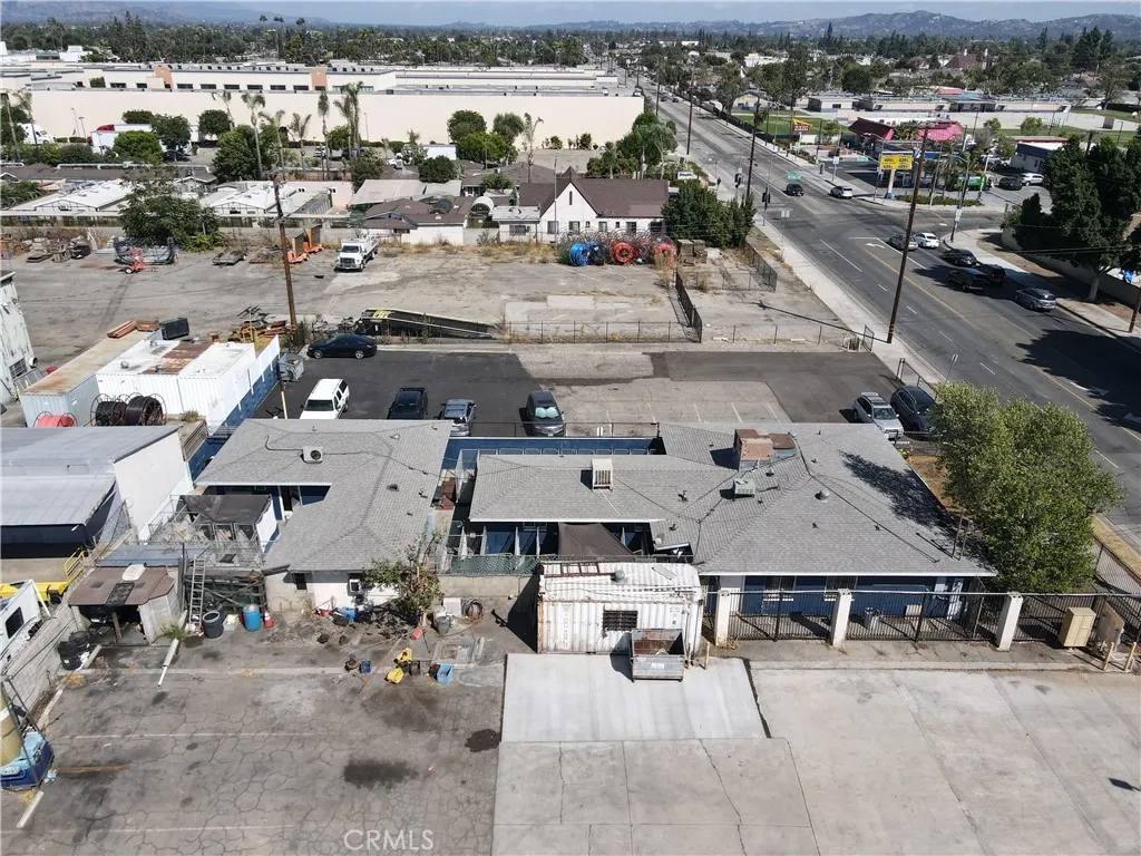 1823 W San Bernardino