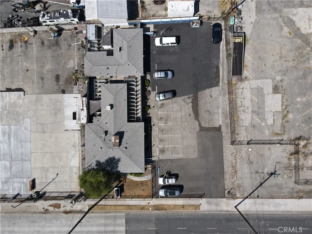 1823 W San Bernardino