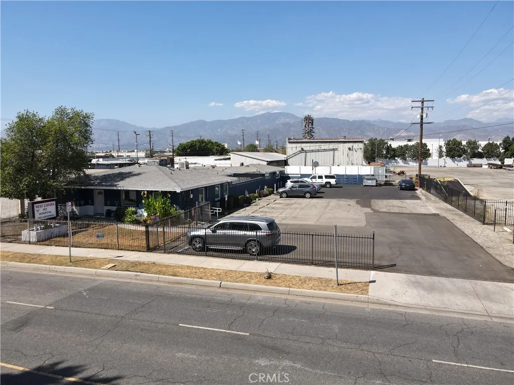 1823 W San Bernardino