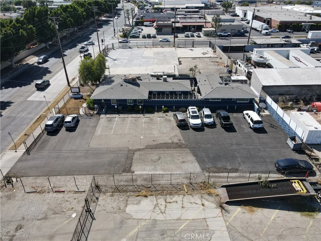 1823 W San Bernardino
