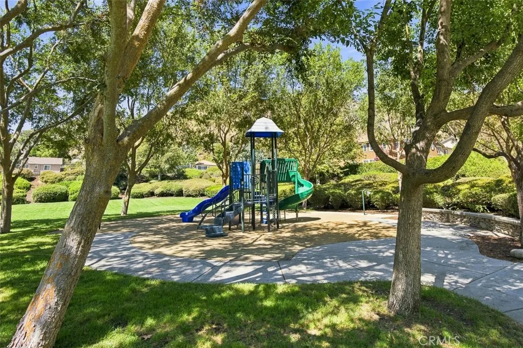 14 Poppyglen Court