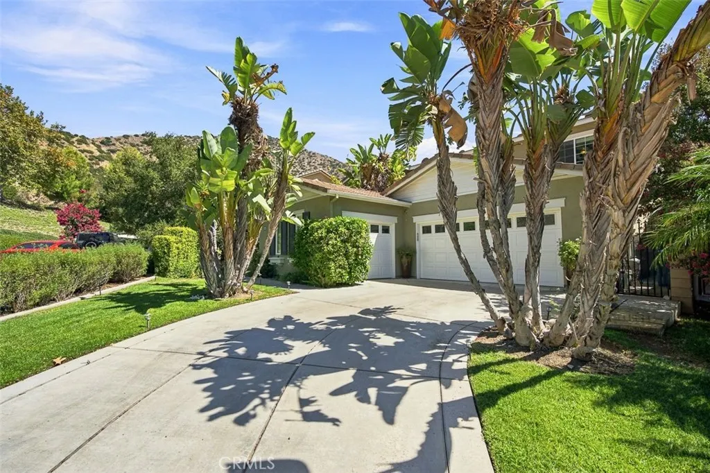 14 Poppyglen Court
