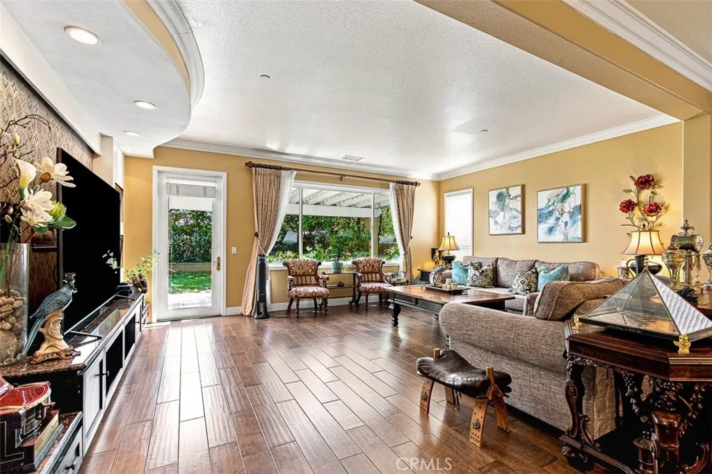14 Poppyglen Court