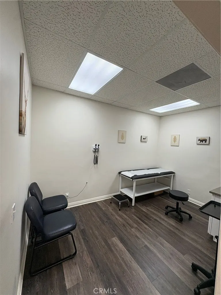 855 N Lark Ellen #L