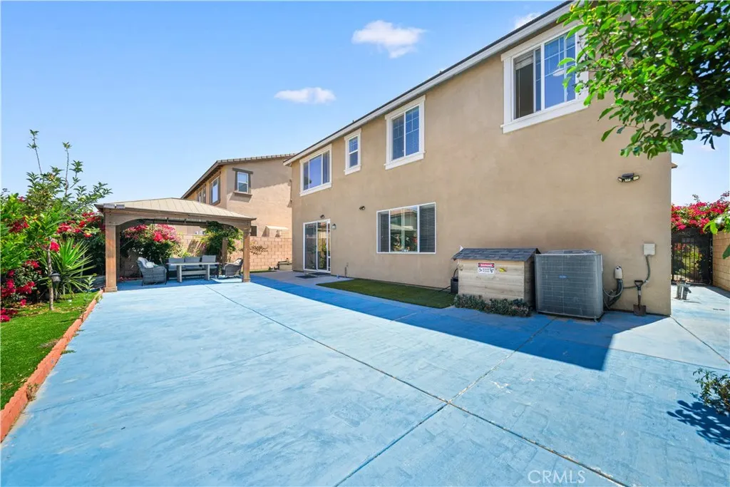 4846 S Wilson