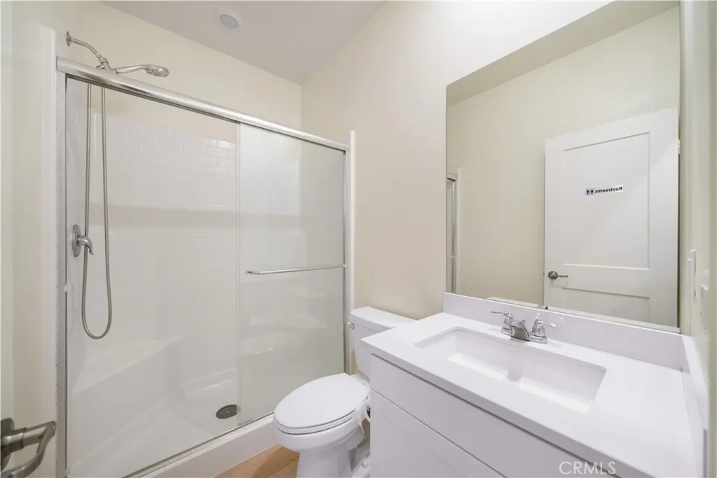 4846 S Wilson
