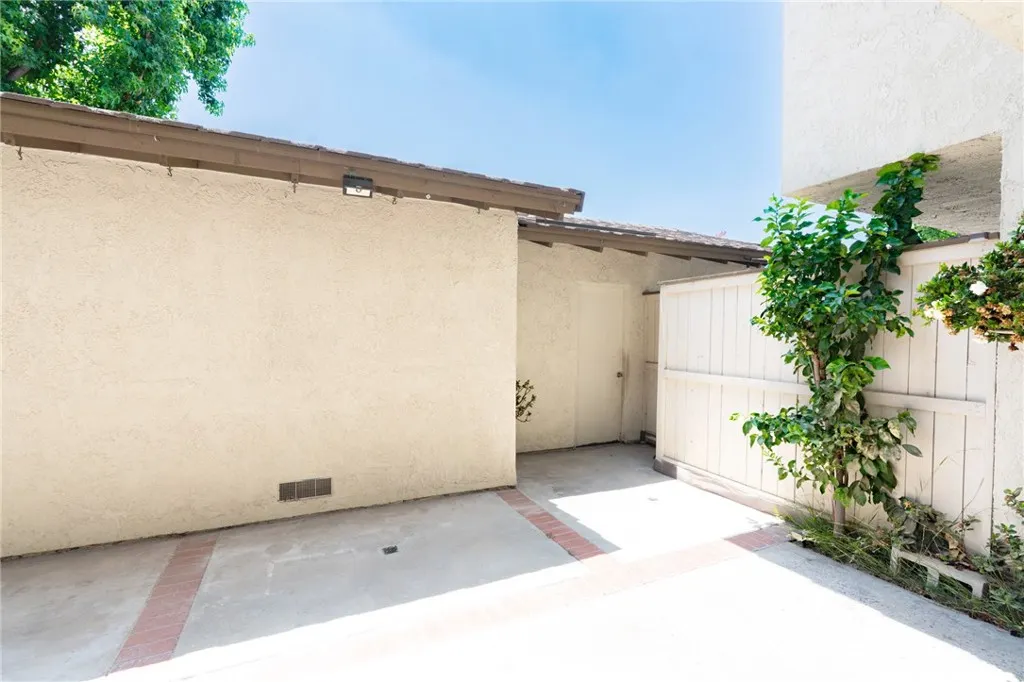 1674 Aspen Village Way