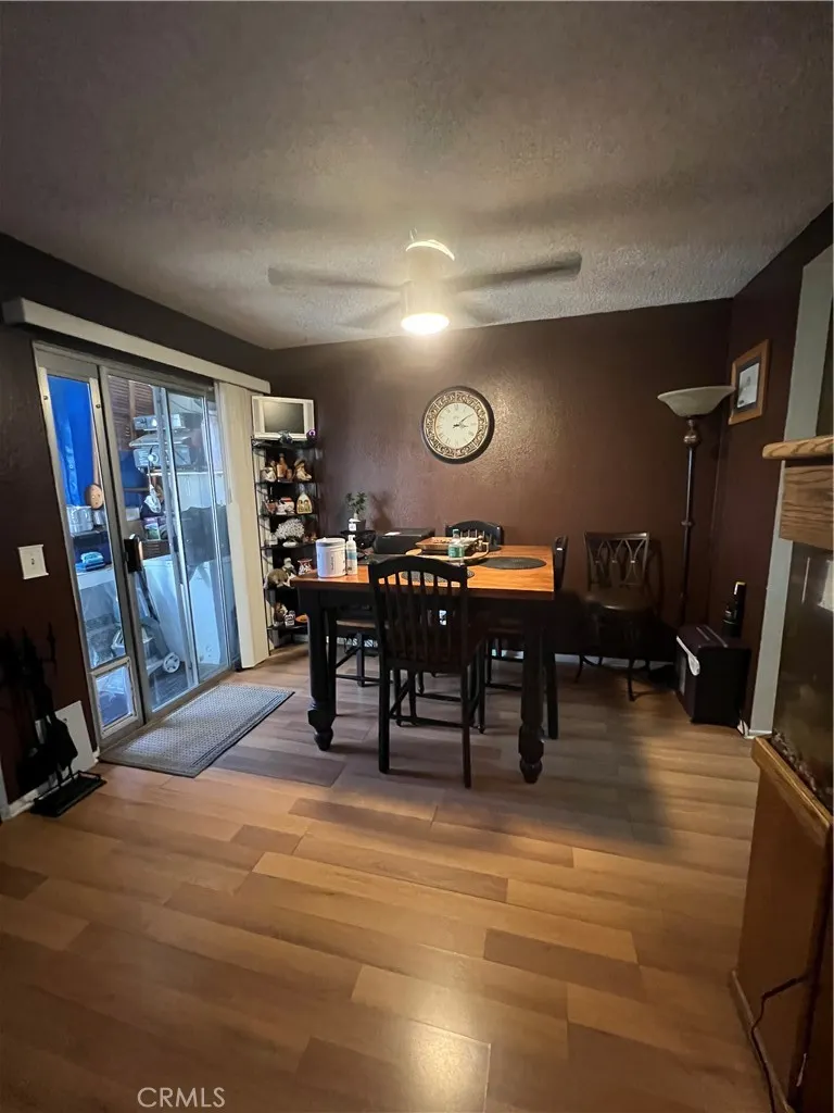 2393 S Reservoir