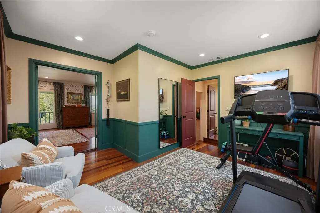 441 N Barranca