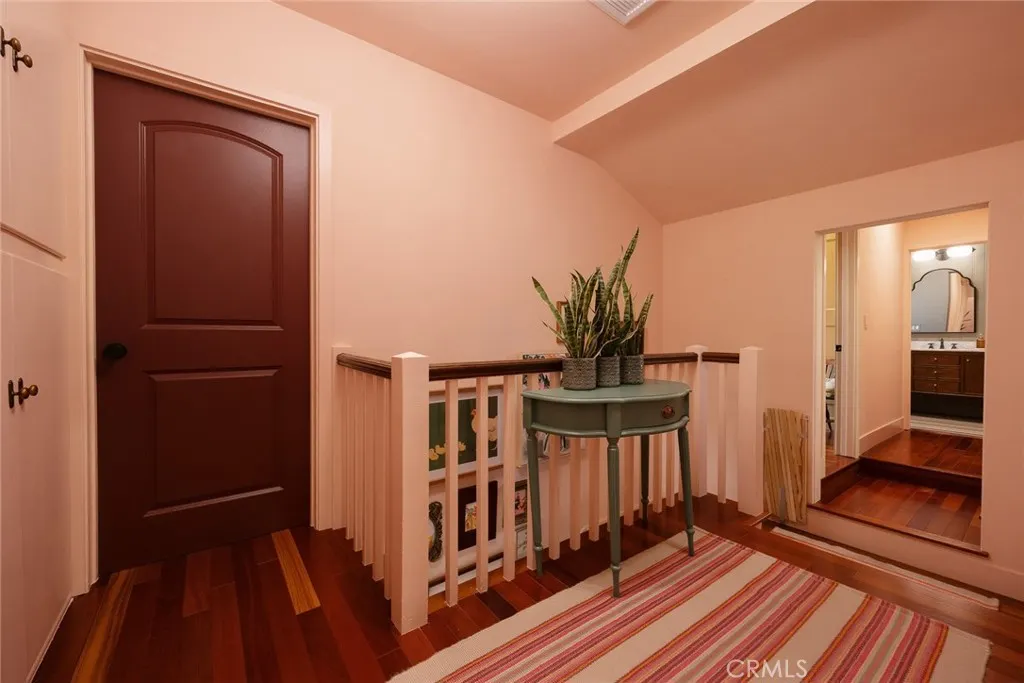 441 N Barranca