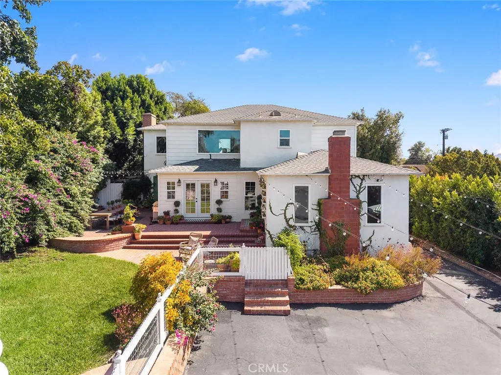 441 N Barranca