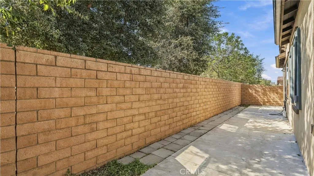 3400 E Foxglove