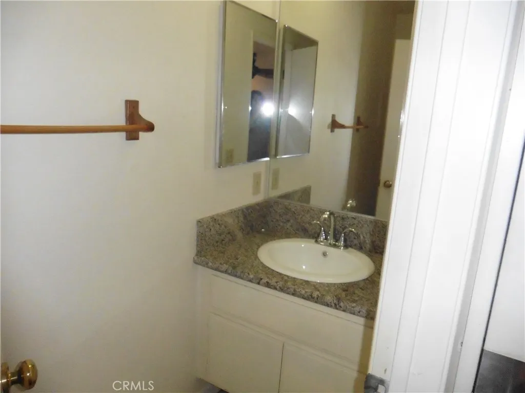145 W 9th Street #14