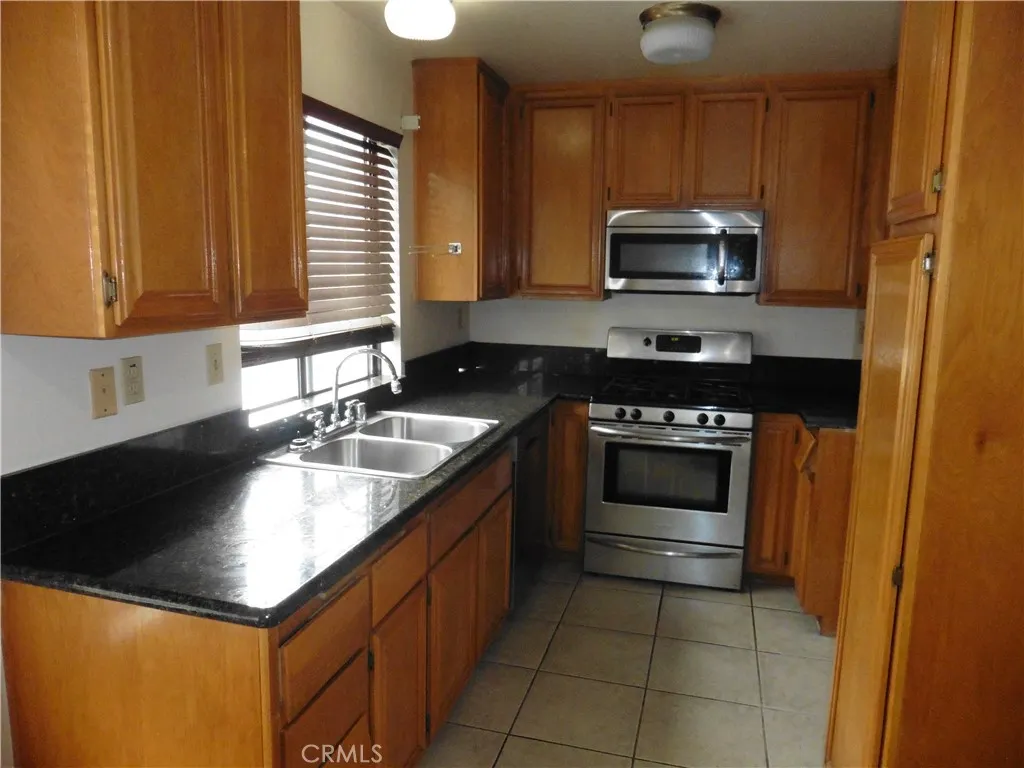 145 W 9th Street #14