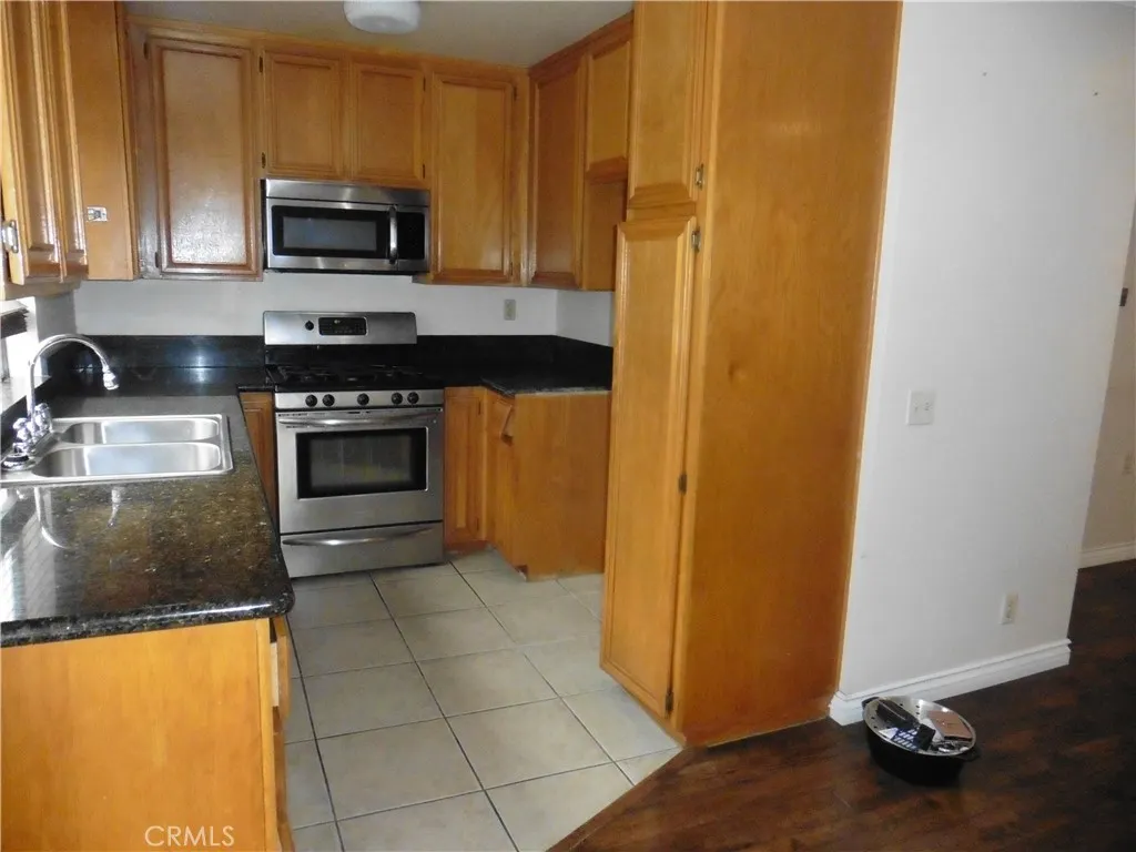 145 W 9th Street #14