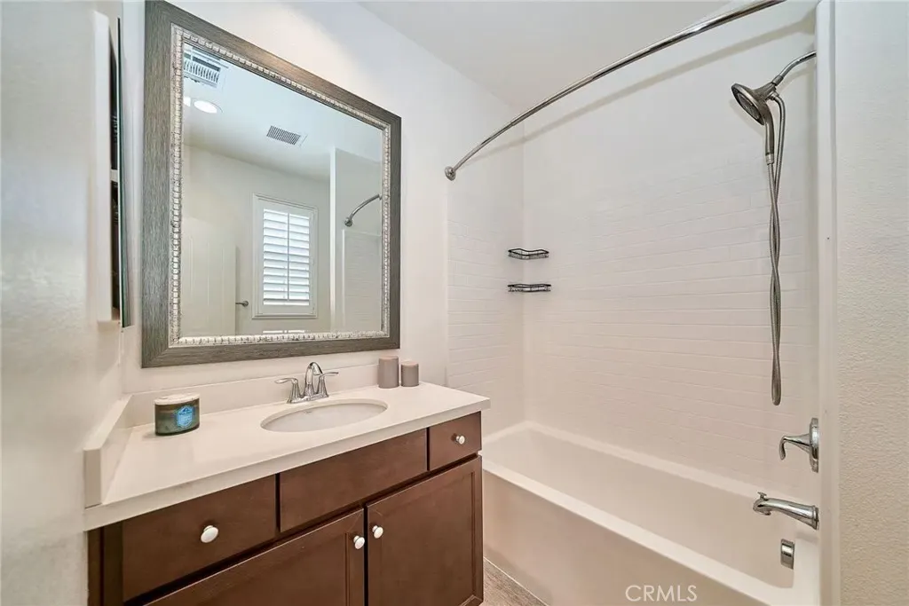 2767 Crimson Way