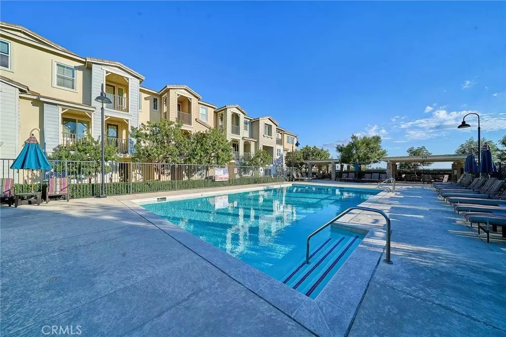 2767 Crimson Way