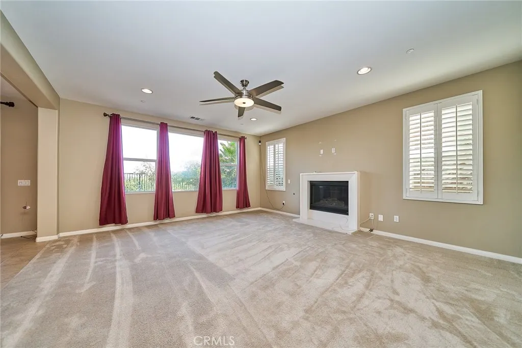 1324 N Macneil Drive