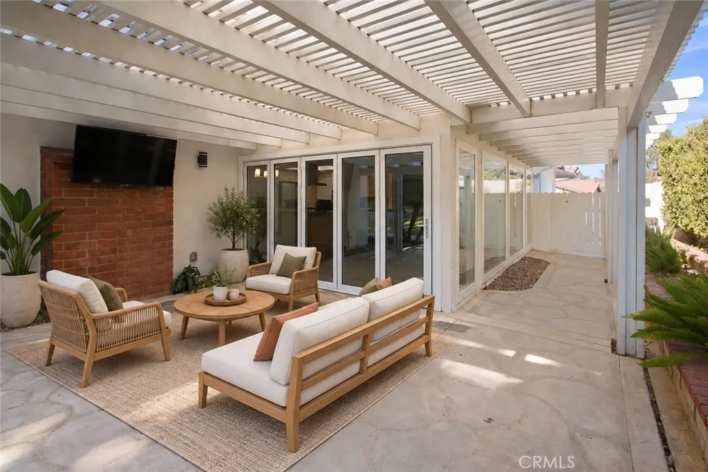 1159 Oak Knoll Terrace