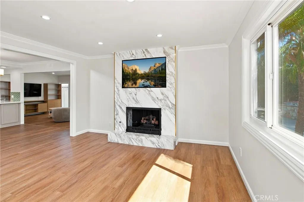 1159 Oak Knoll Terrace