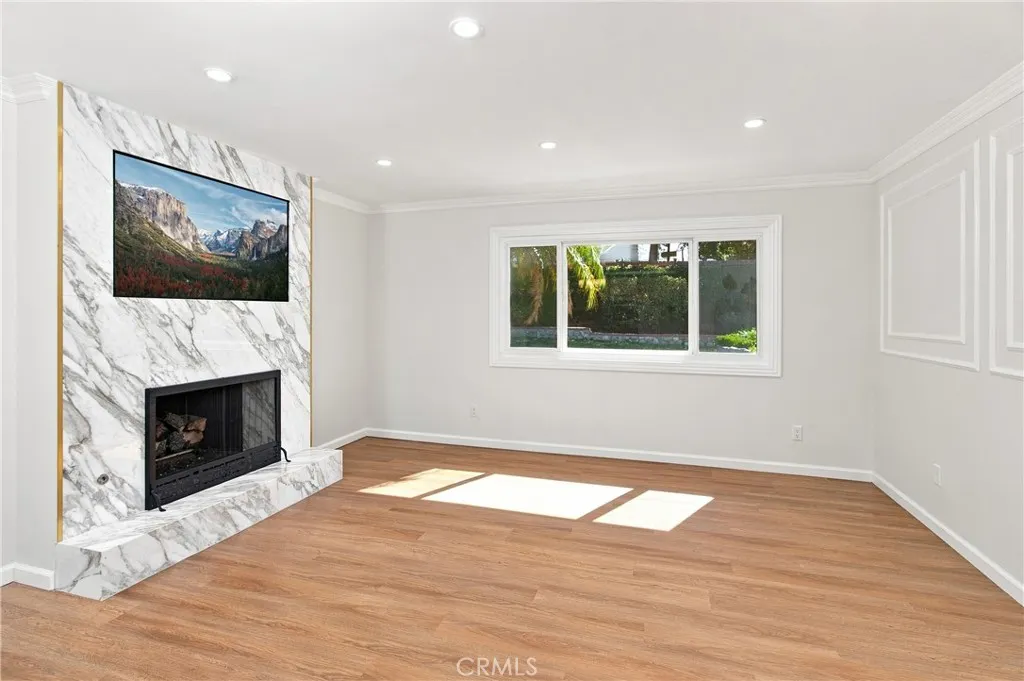 1159 Oak Knoll Terrace