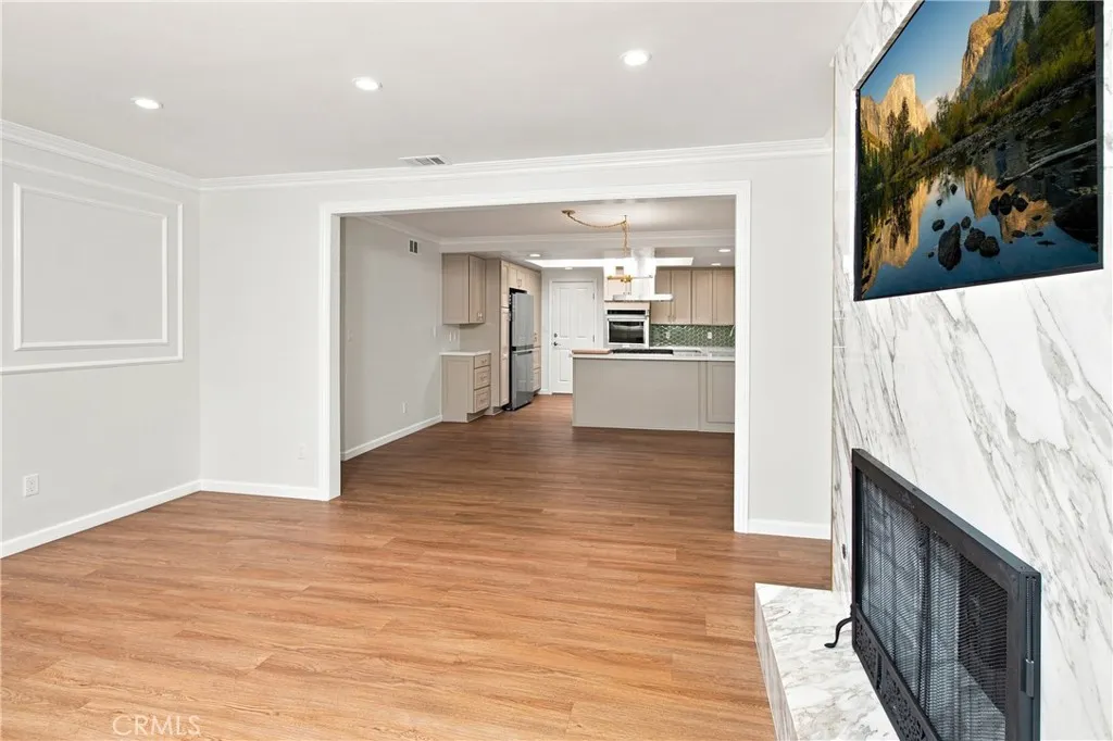 1159 Oak Knoll Terrace
