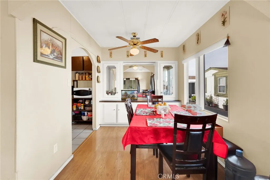 716 N Grand Avenue, #B4