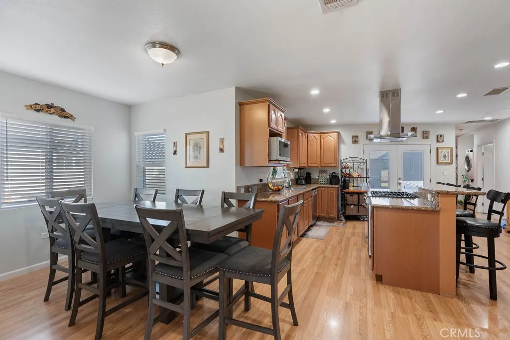 2223 W Mossberg Avenue