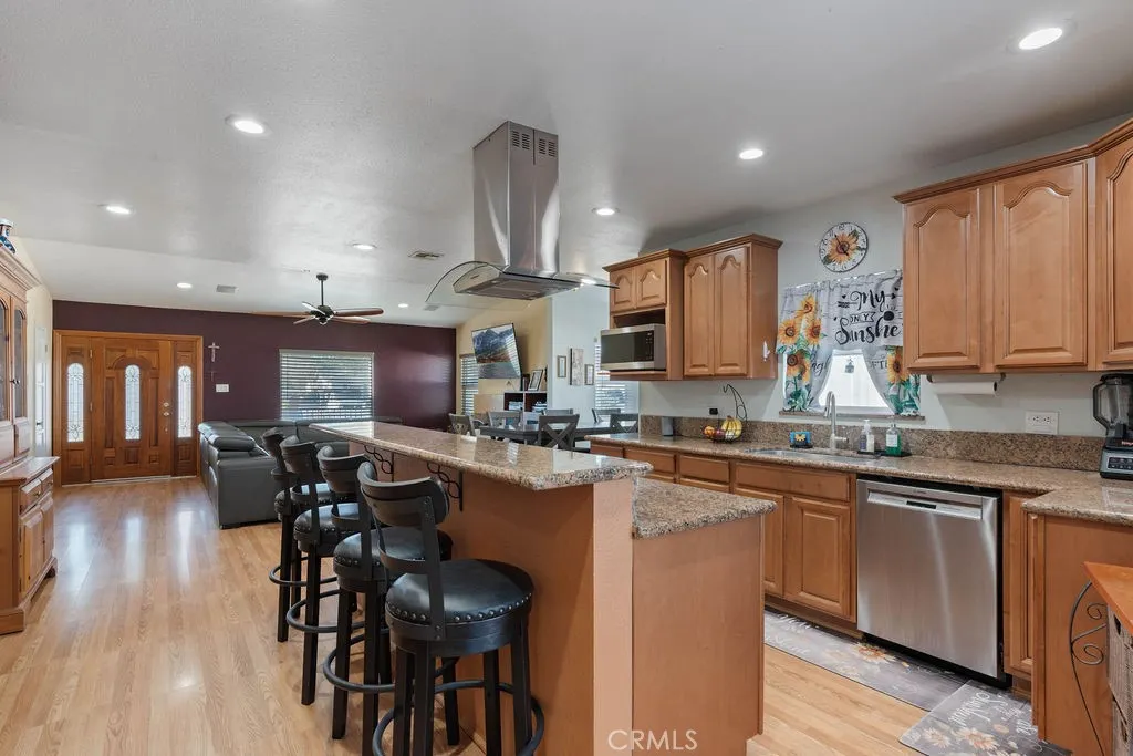 2223 W Mossberg Avenue
