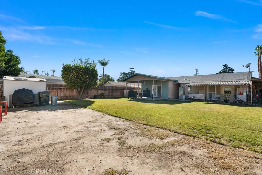 2223 W Mossberg Avenue