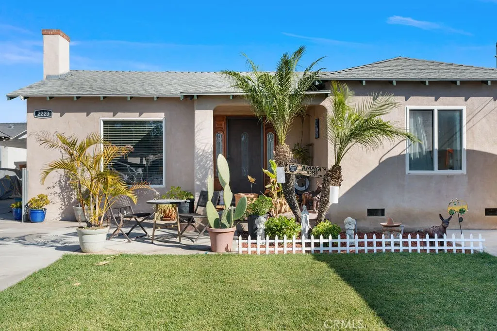 2223 W Mossberg Avenue