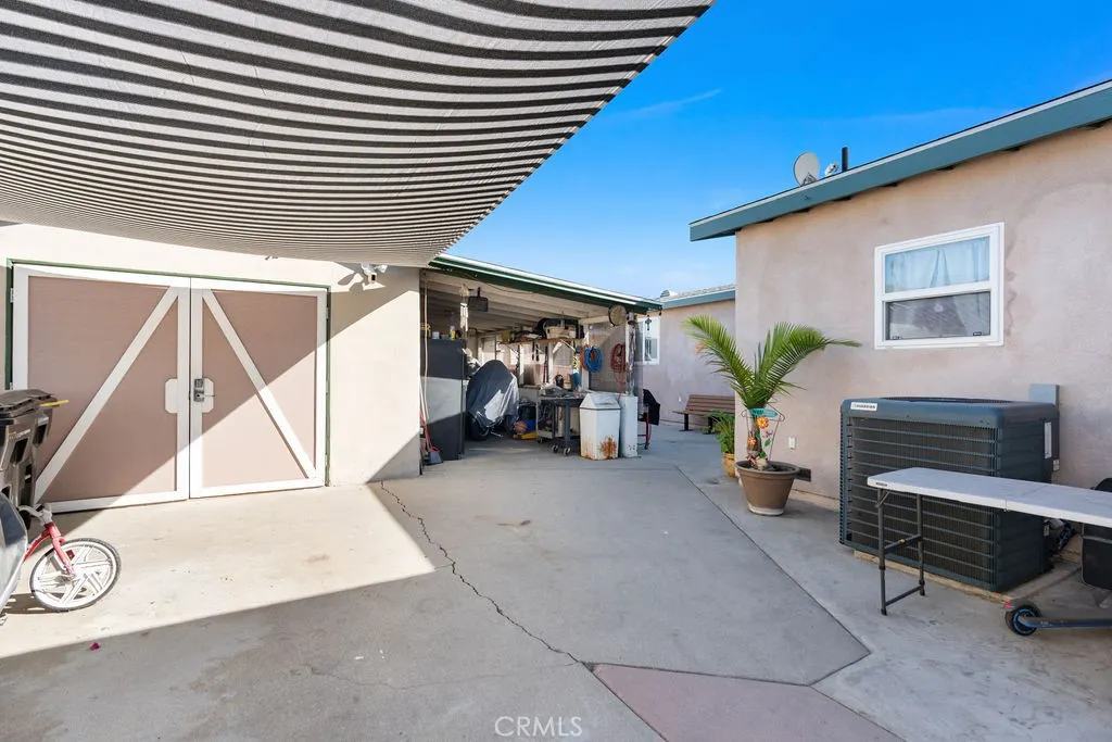 2223 W Mossberg Avenue