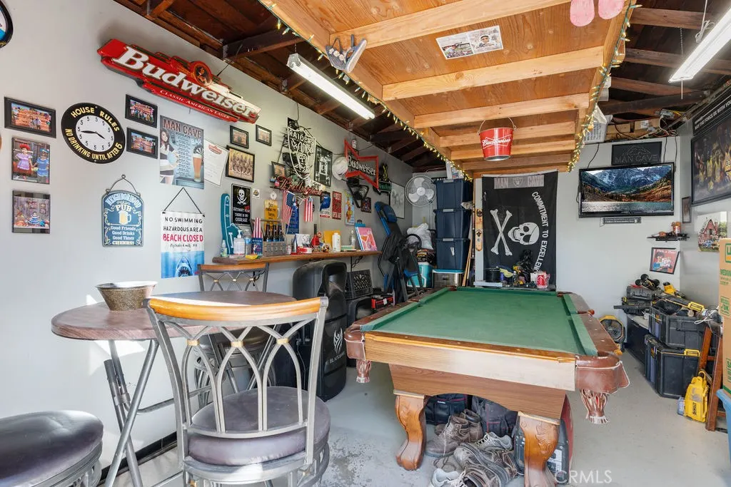 2223 W Mossberg Avenue