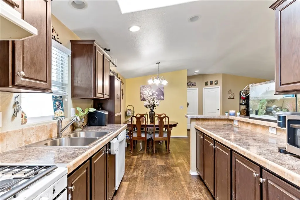 2755 Arrow Highway, #106