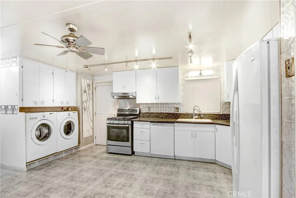 3530 Damien Avenue #132